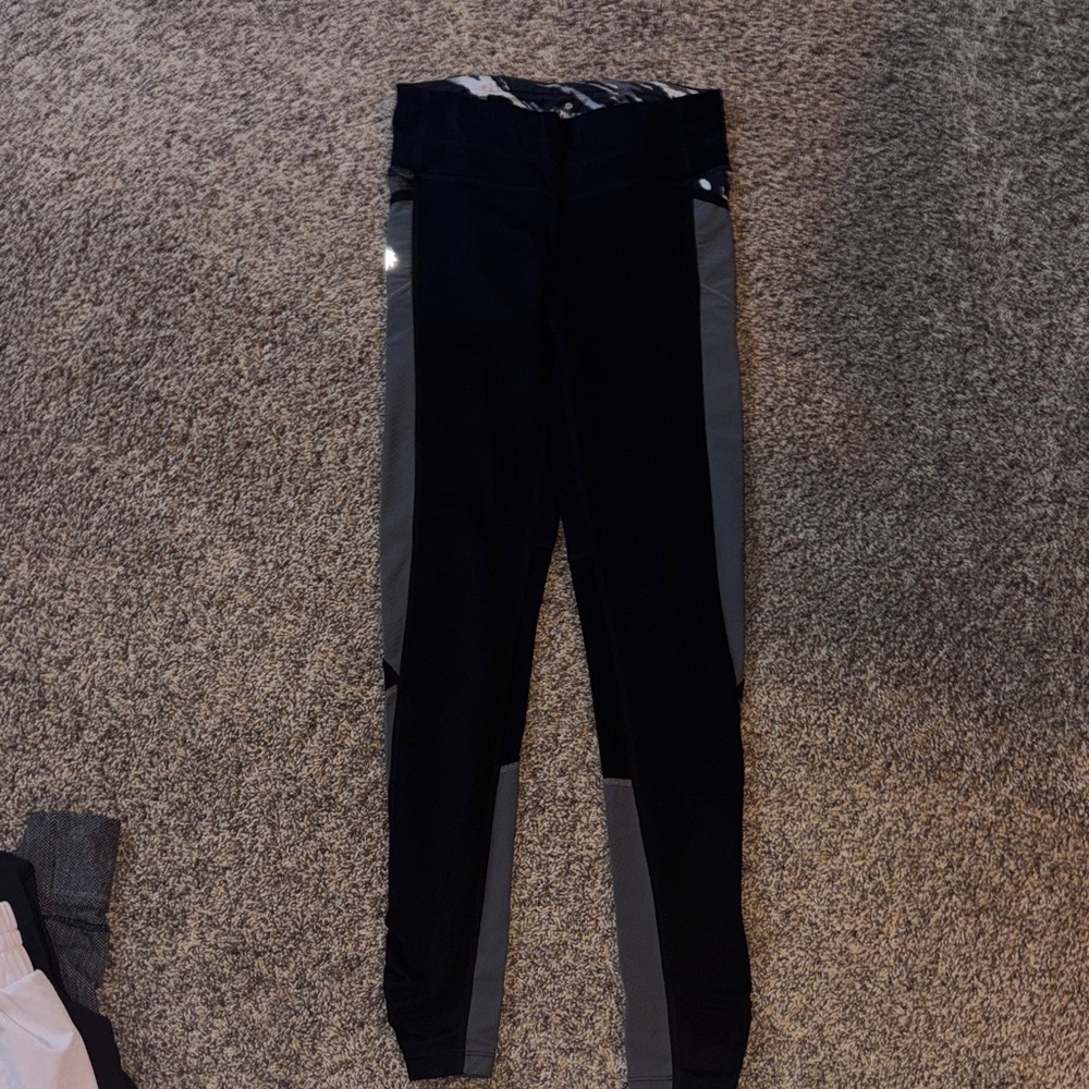 Athleta Black and Gray Leggings